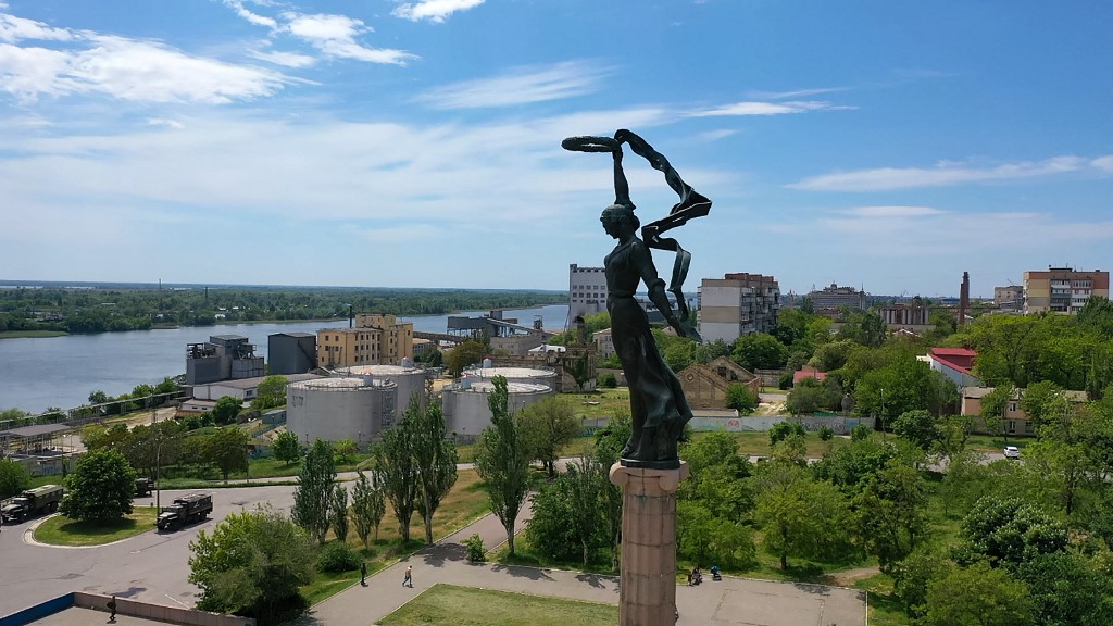 Kherson, la primera ciudad ucraniana en caer