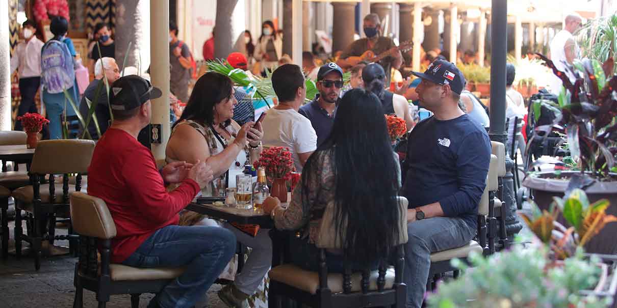 Comensales poblanos encuentran más cara la comida en restaurantes