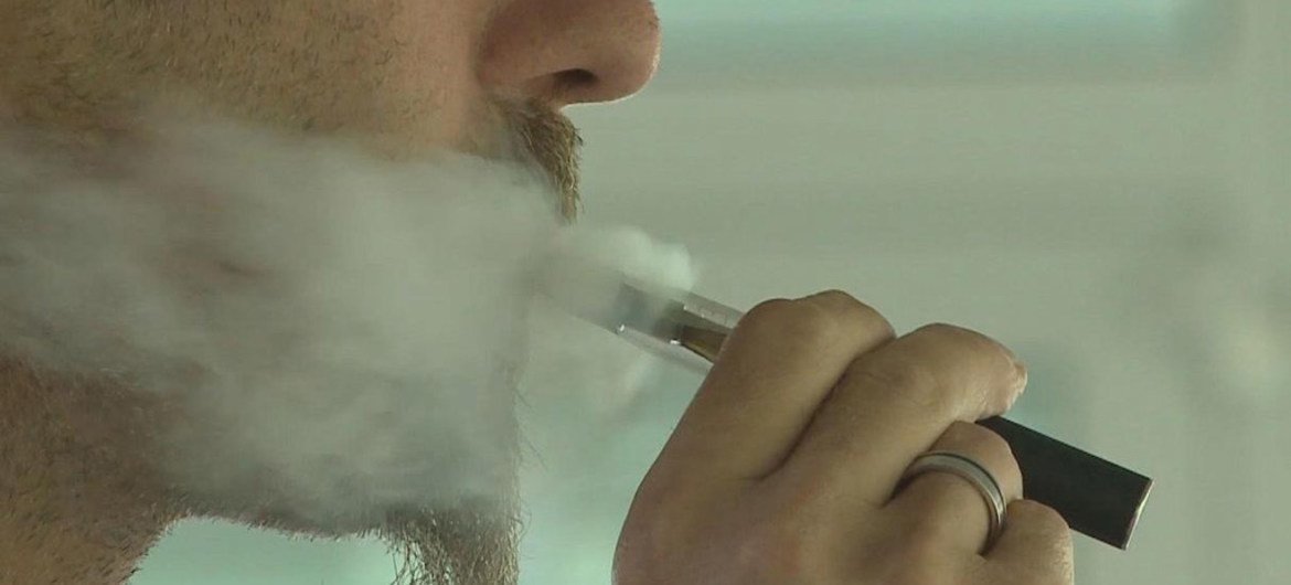 México prohíbe la comercialización de vapeadores y cigarros electrónicos