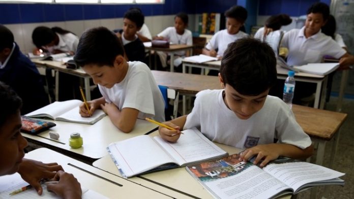Niños de América Latina incapaces de entender un texto por &#8216;catástrofe educativa&#8217;