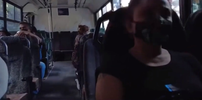 El 80% de las mujeres que usan transporte público son hostigadas