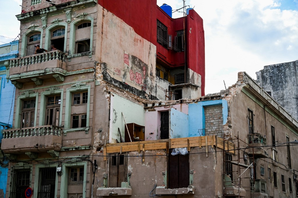 Cuba: edificios viejos y a punto del derrumbe causan temor