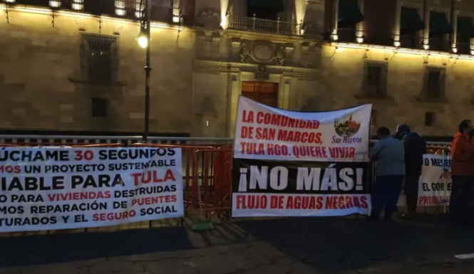 AMLO no recibió a damnificados de Tula; entregan pliego