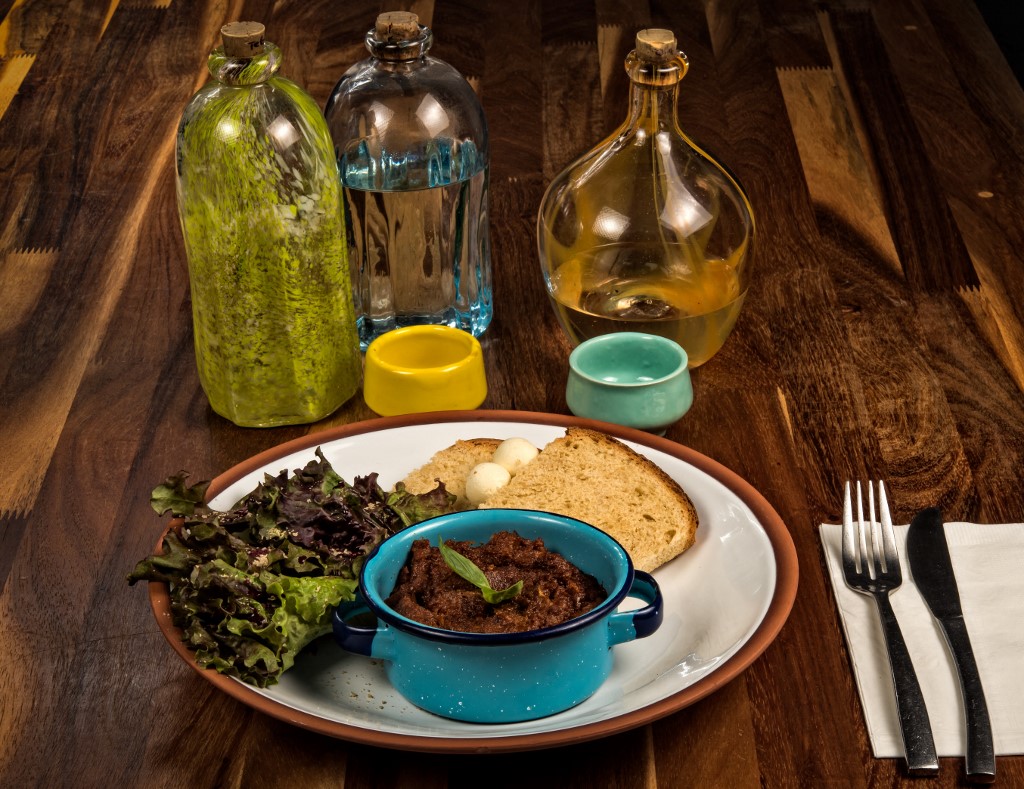 El mezcal mexicano y los riesgos de la sobreexplotación