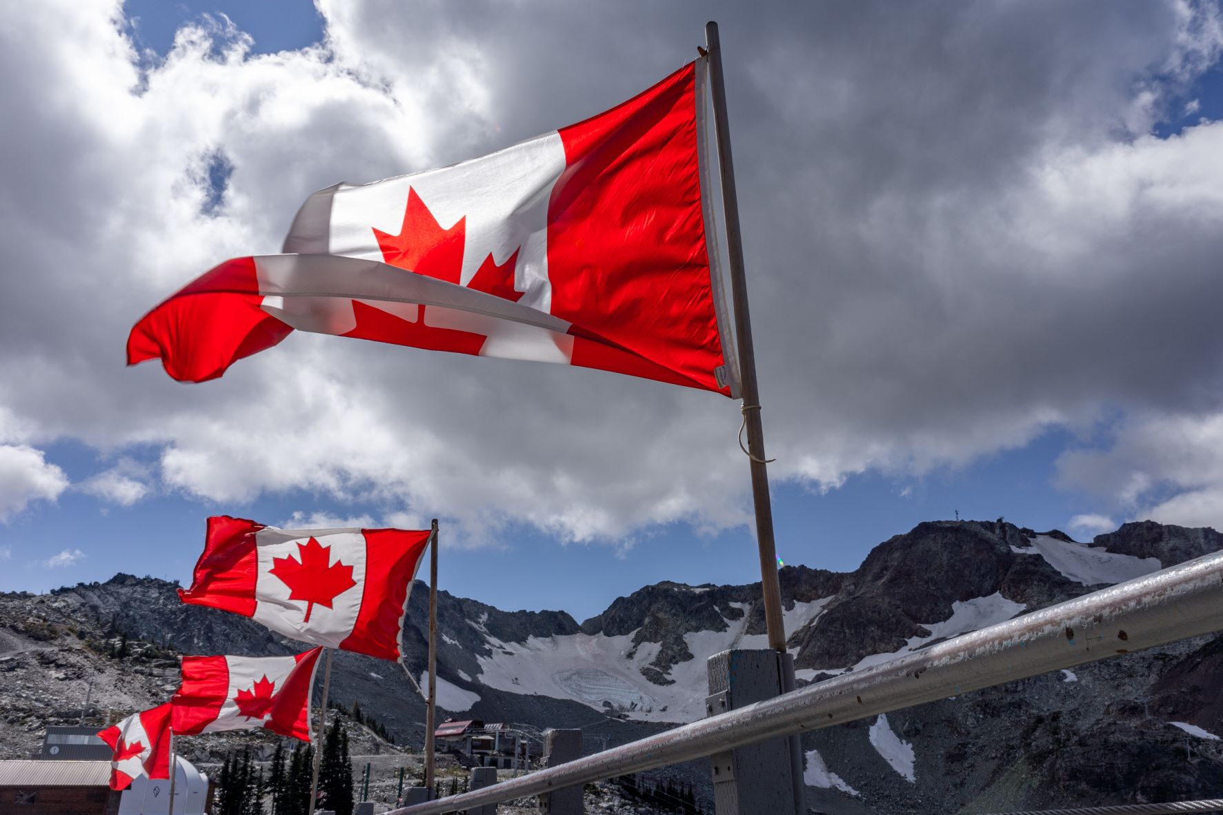 Espía de Canadá ayudó a traficar niñas británicas; Trudeau investigará acusaciones