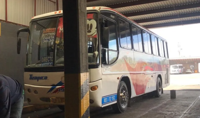 Afecta a usuarios paro de transporte de ruta México-Tizayuca