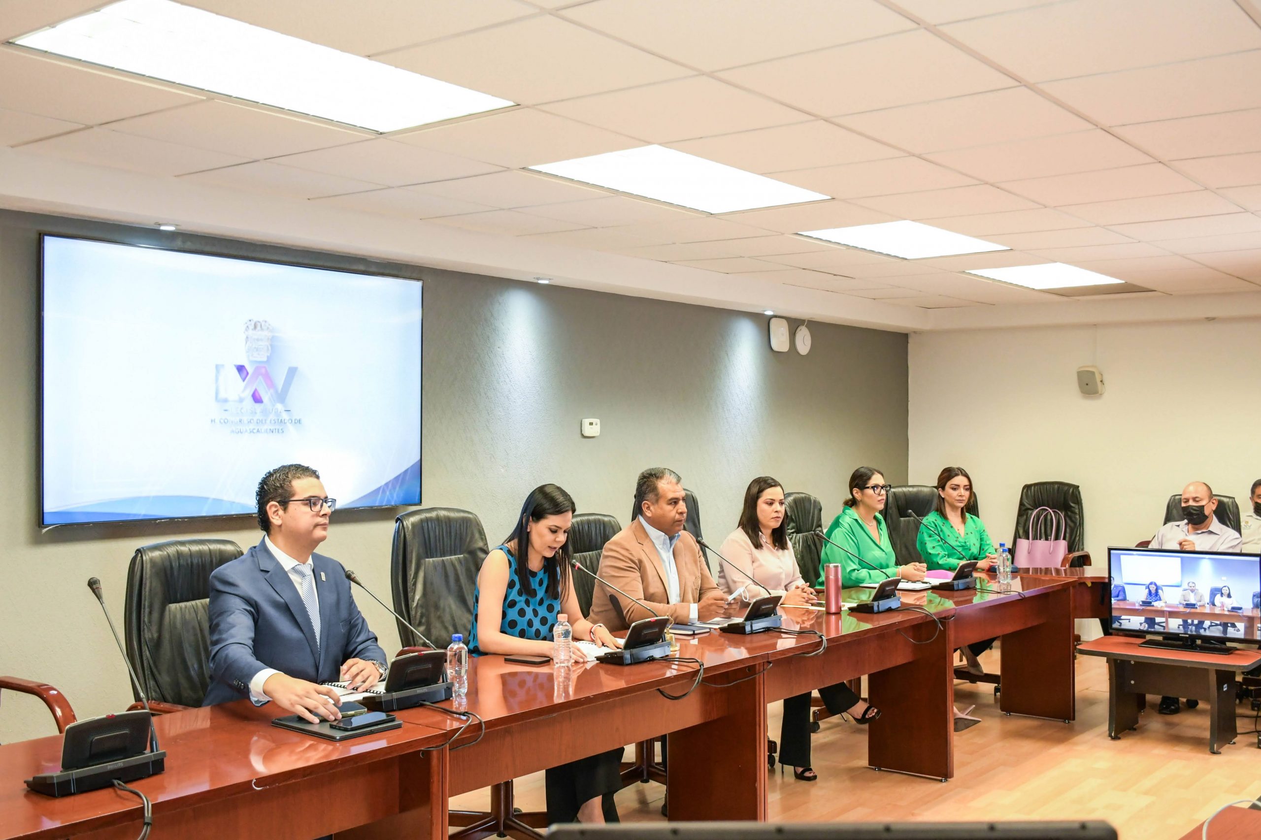 Presentan iniciativa para sancionar inducción de menores en hechos delictivos en Aguascalientes