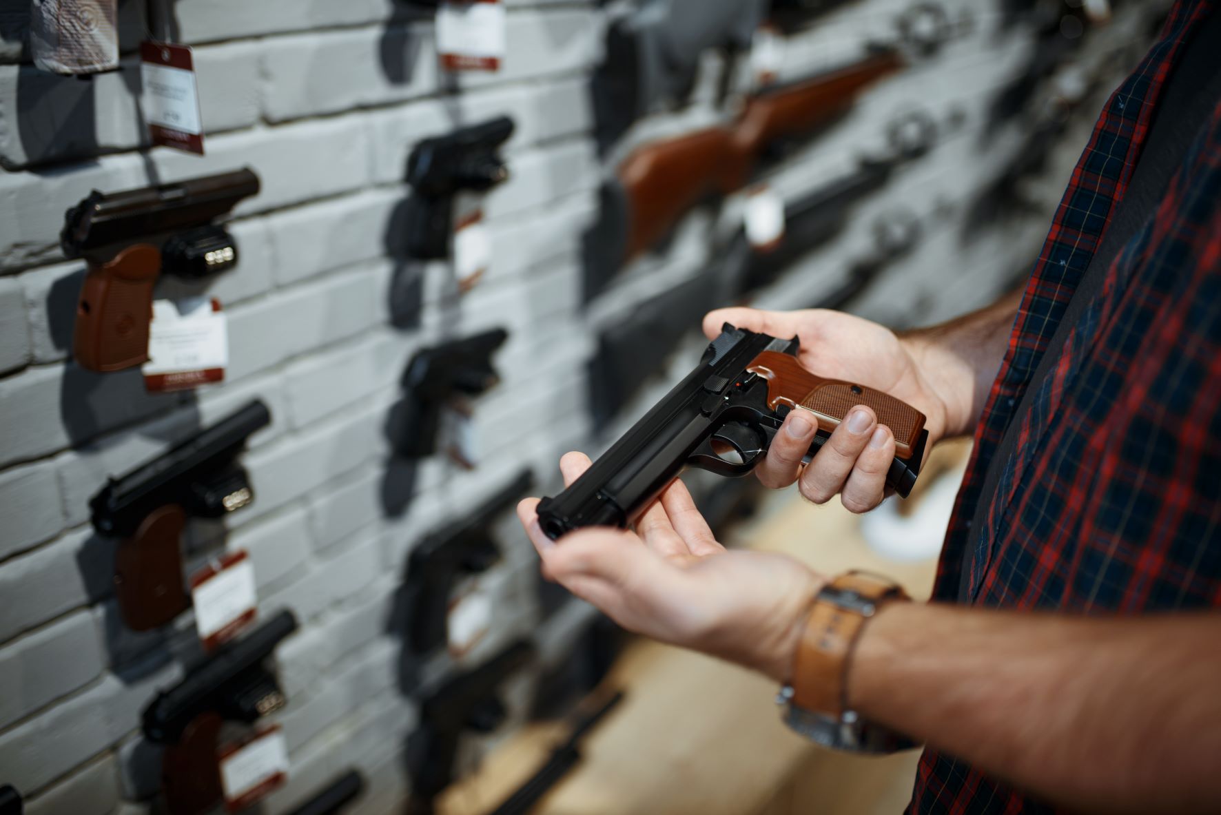 Canadá prohibirá la importación de armas ante el aumento de la violencia