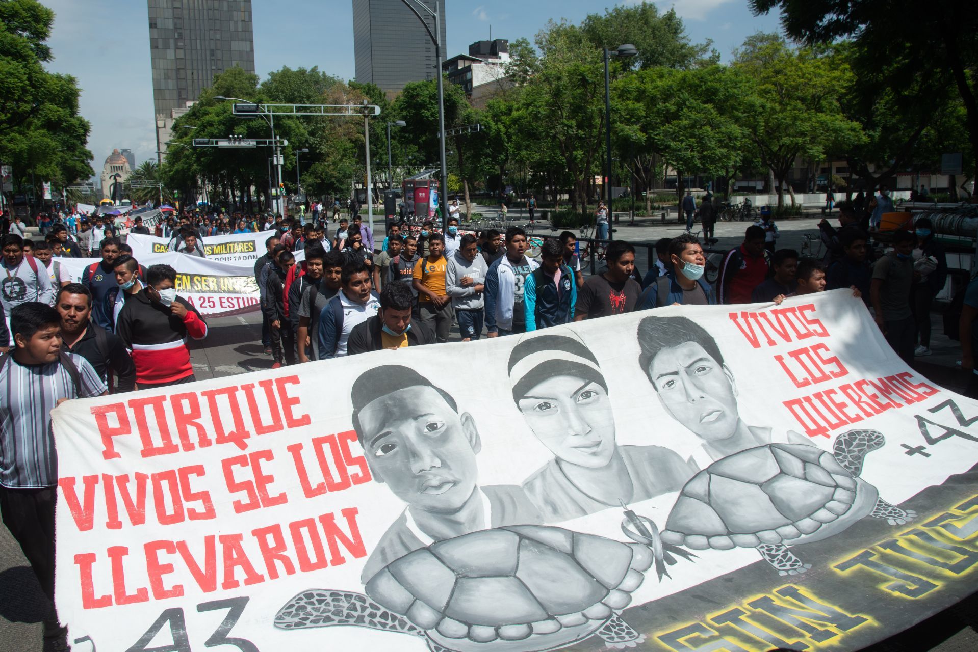 Caso Ayotzinapa fue un &#8216;crimen de Estado&#8217;; militares mexicanos tienen responsabilidad