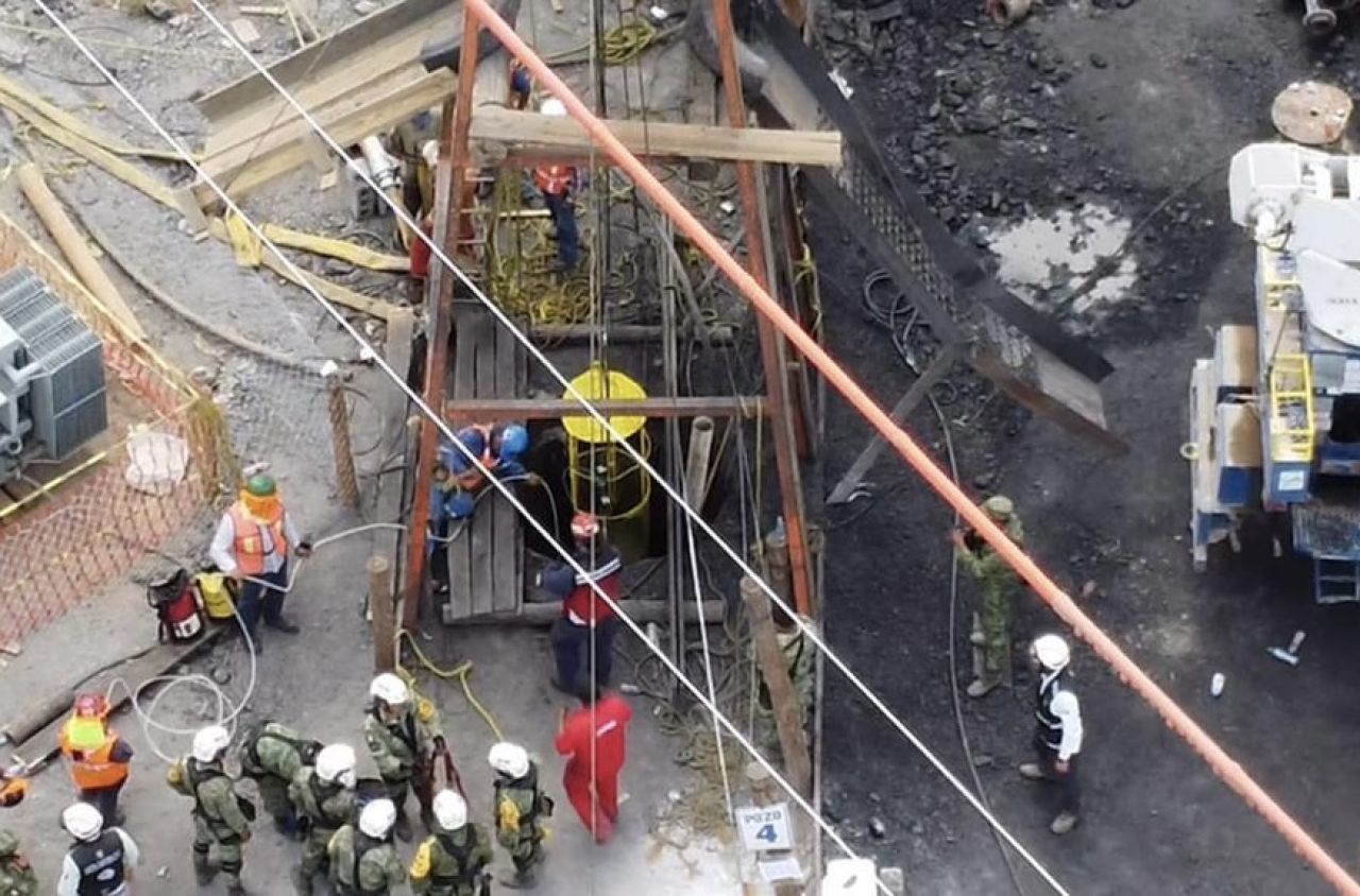 México: &#8216;por obstáculos&#8217;, buzos pausan rescate de 10 mineros atrapados