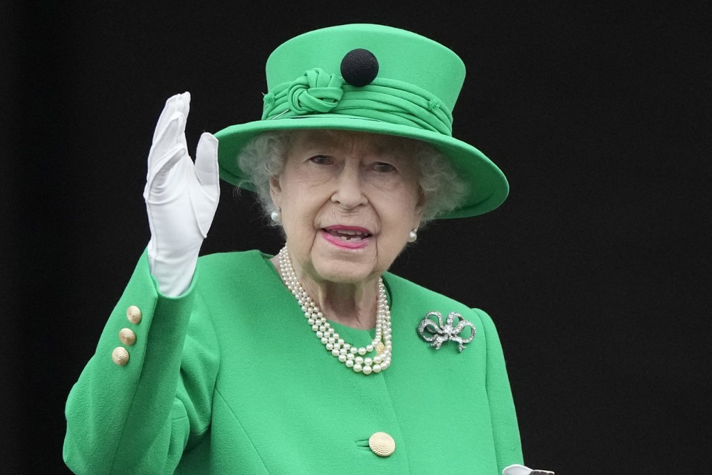 Reina Isabel ll