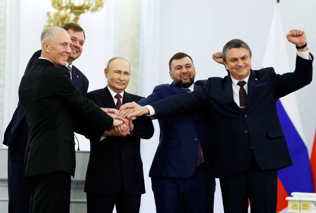 Putin firma la anexión a Rusia de cuatro regiones de Ucrania