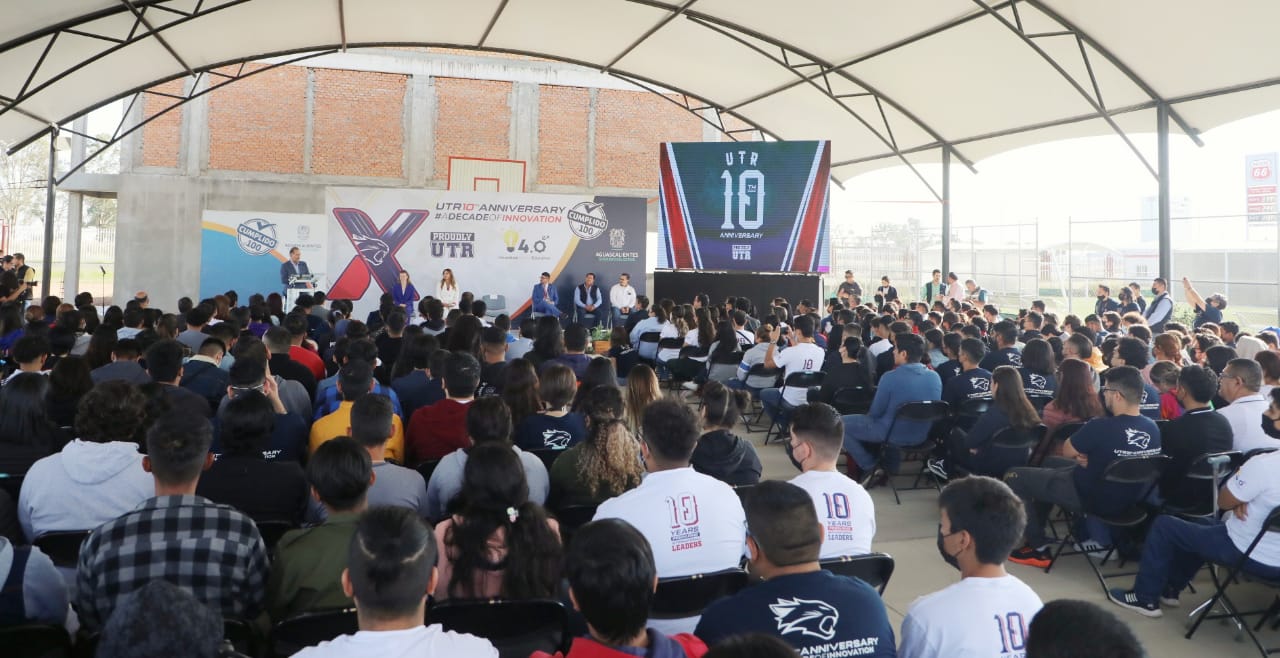 Anuncian nueva ruta de transporte para estudiantes de la UTR