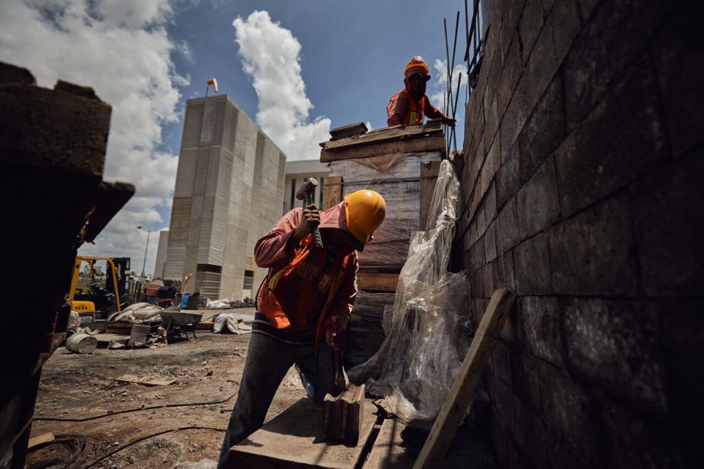 Sigue avanzando la construcción del Acelerador Lineal del Hospital Hidalgo