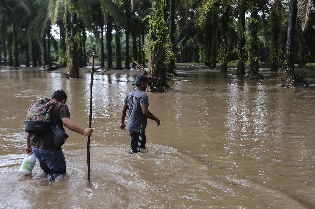 Tormenta tropical &#8216;Julia&#8217; suma cuatro muertos y avanza en el Pacífico
