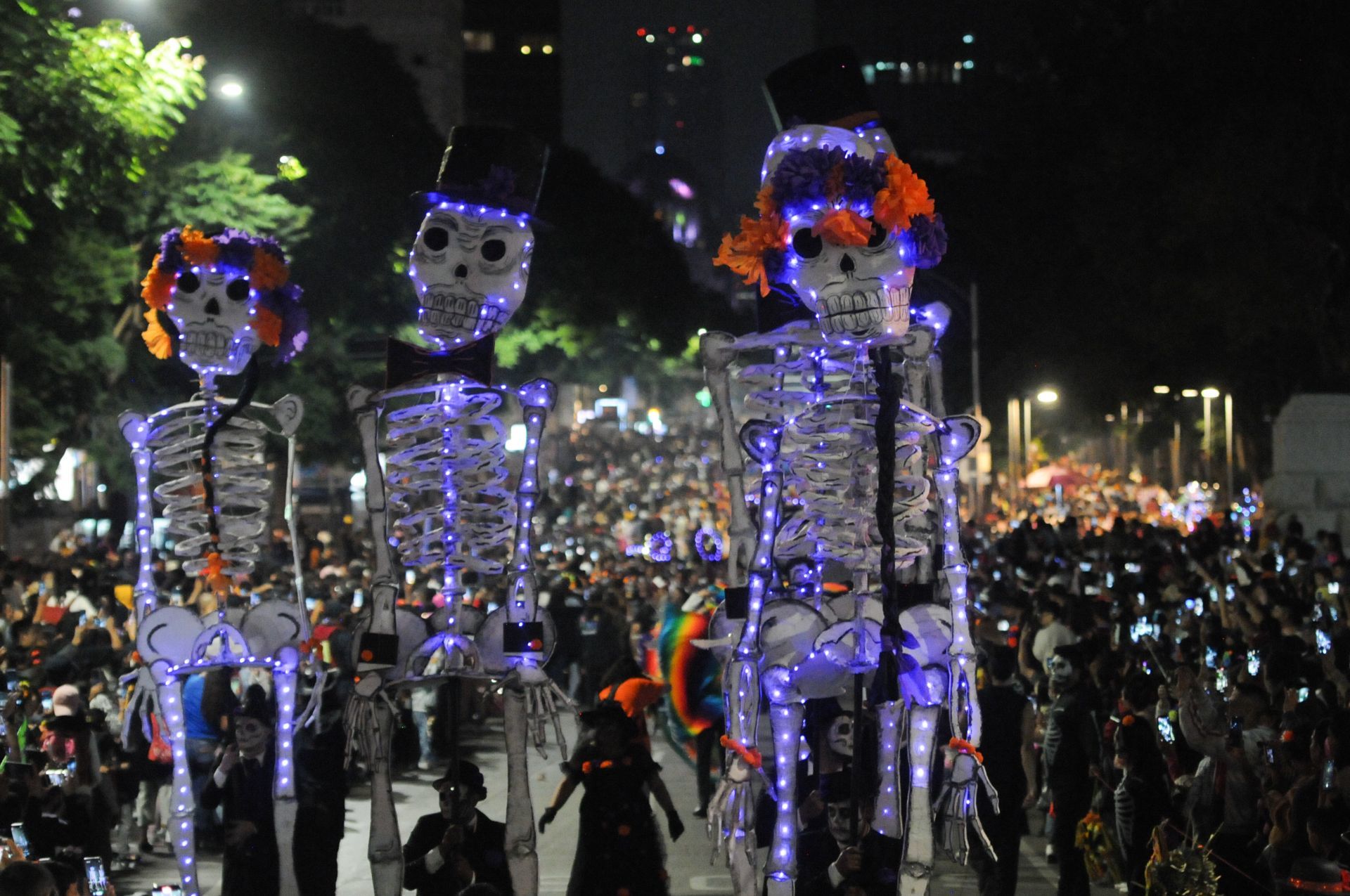 Mega procesión de catrinas