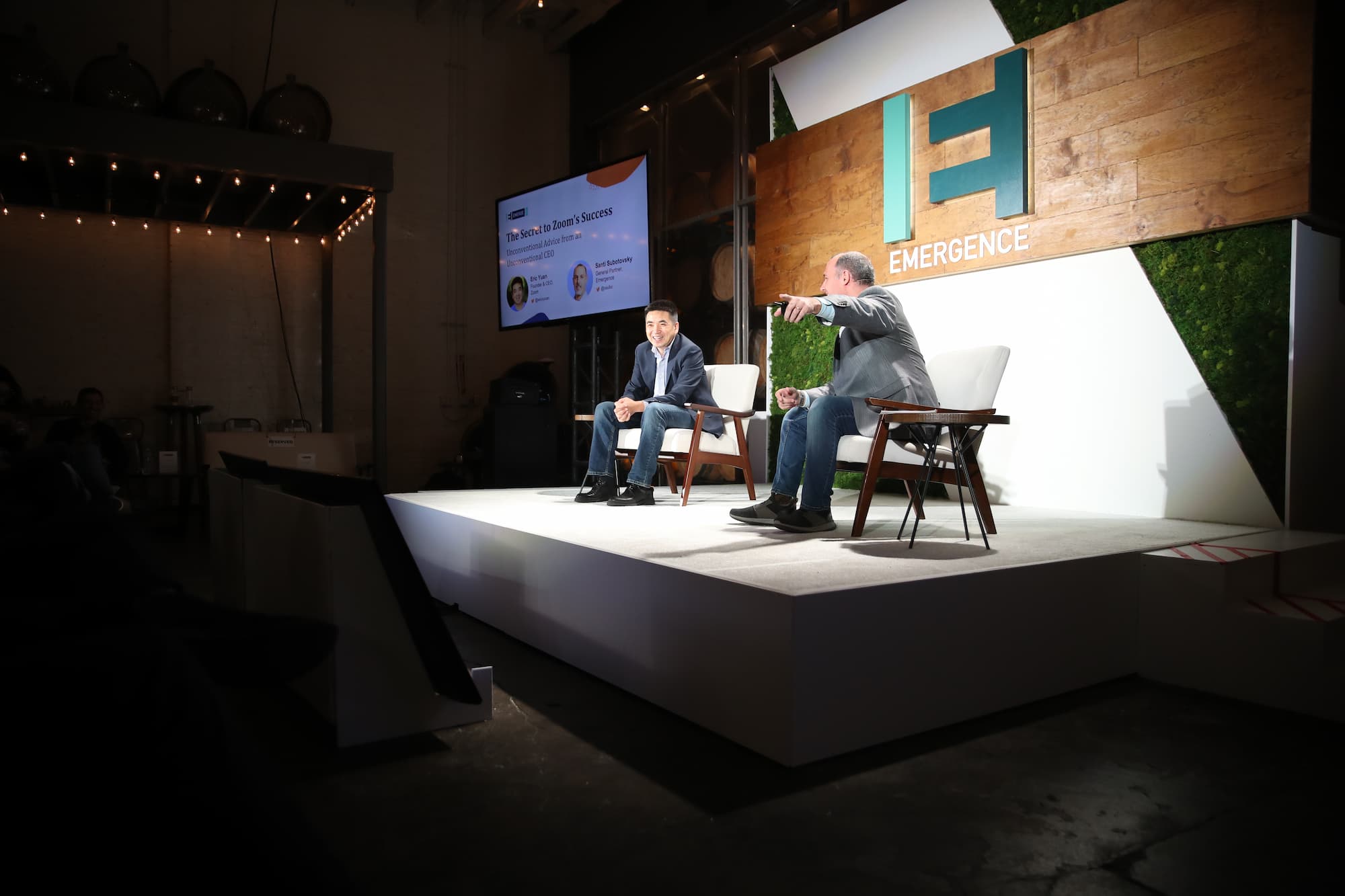 Subotovsky con Eric Yuan, fundador de Zoom durante el CEO Sumit de Emergence