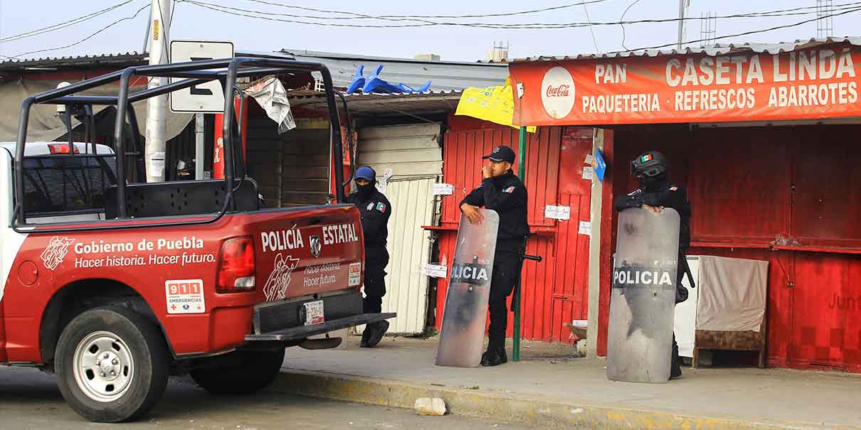 Tienditas afuera del Cereso San Miguel de Puebla, proveedores de droga y armas de los presos