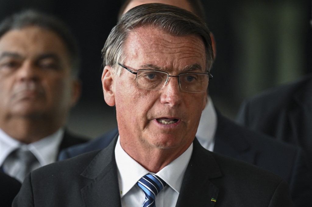 Sin nombrar a Lula da Silva, Bolsonaro autoriza transición presidencial