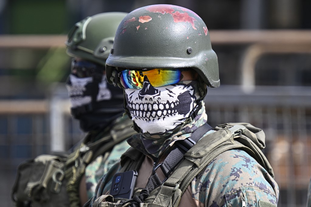 Los coches bomba, herencia maldita del narcotráfico en Colombia