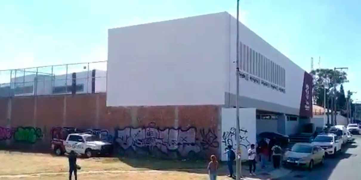Por un boquete escaparon dos jóvenes de la Casa del Adolescente de Puebla; ya son buscados