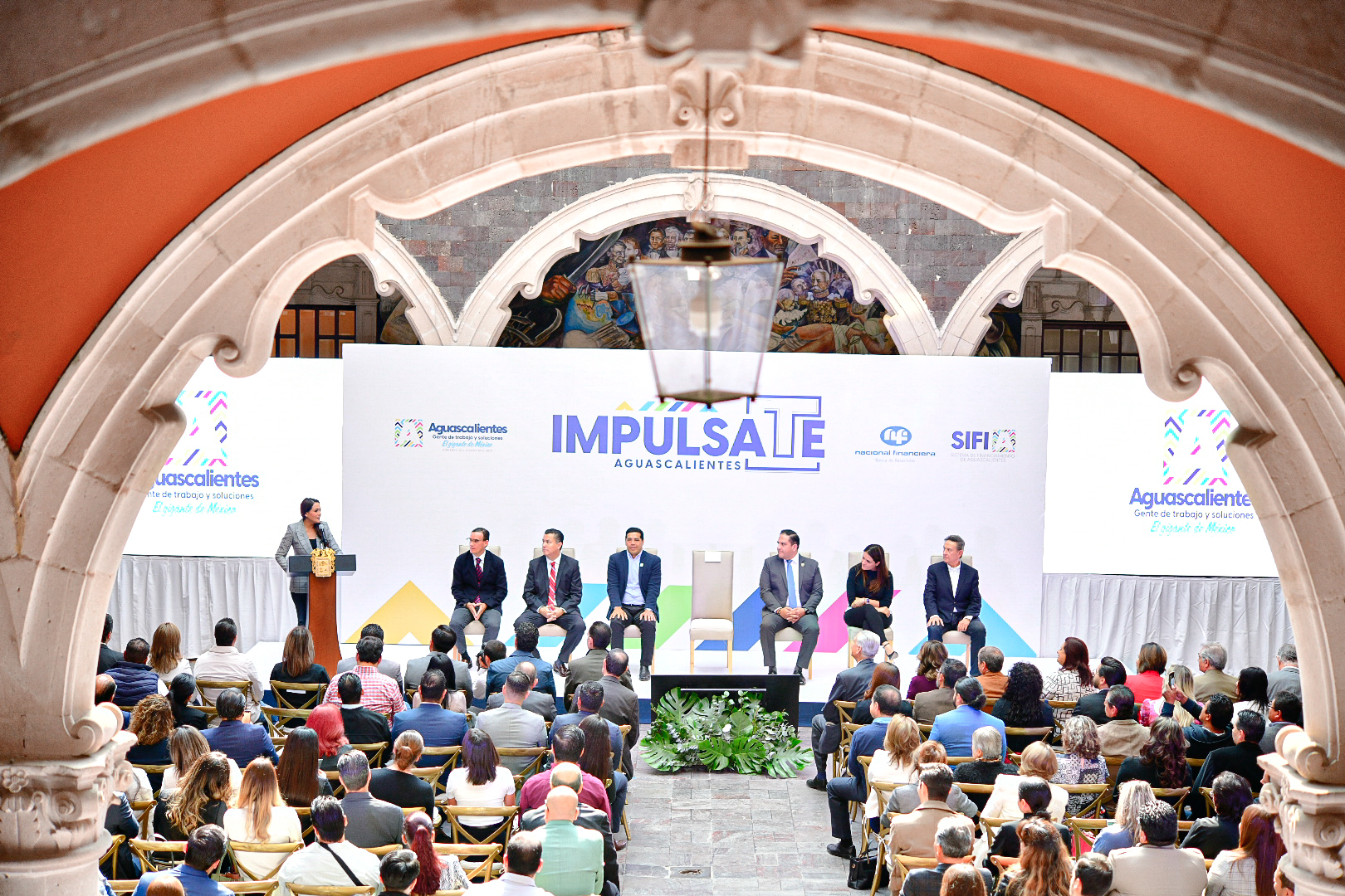 Anuncia Tere Jiménez programa para el apoyo de empresarios
