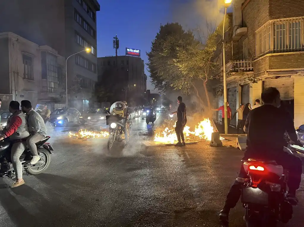 Irán