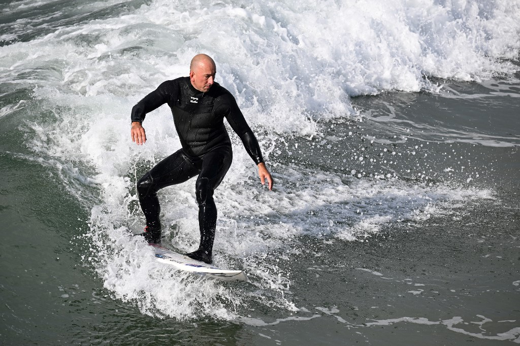 El surfista ciego Matt Formston doma el océano con olas de hasta 12 metros