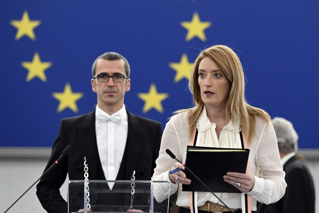 &#8216;La democracia está bajo ataque&#8217;, dice la presidenta del Parlamento Europeo por escándalo