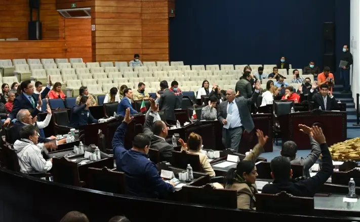 Suspenden del cargo a tres presidentes municipales por Estafa Siniestra