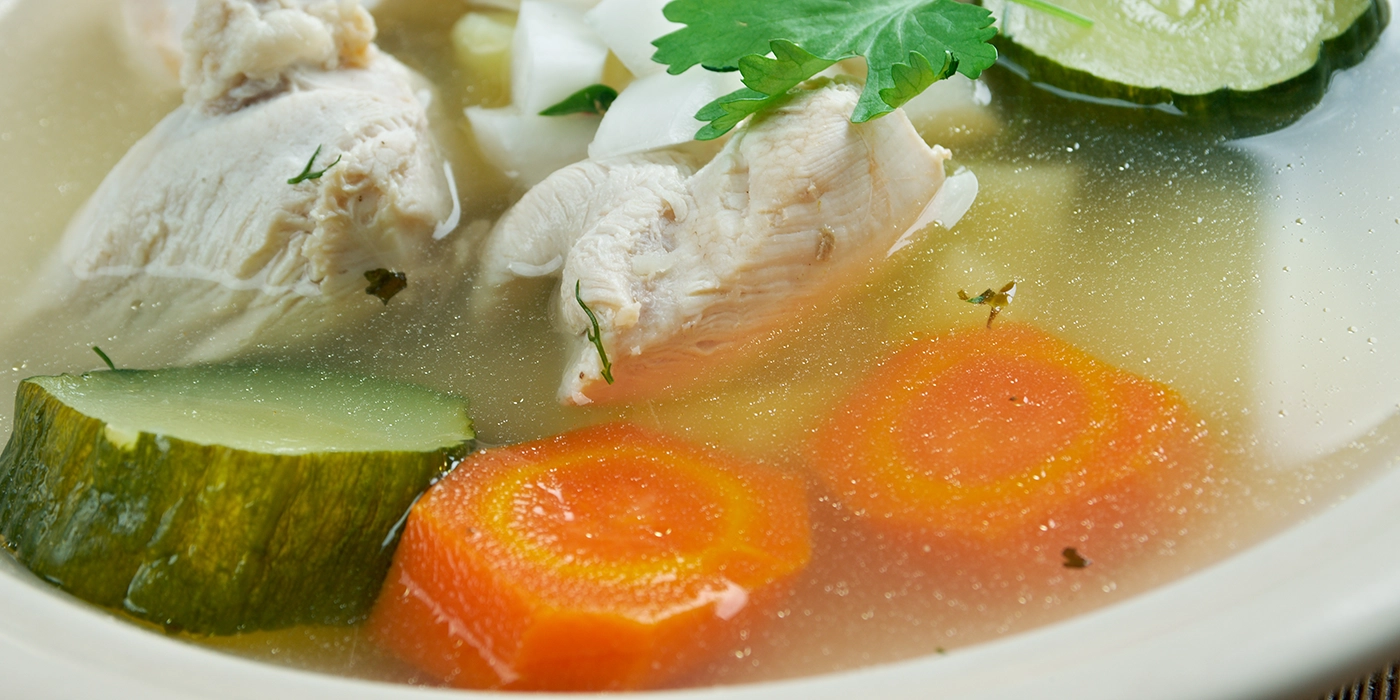 caldo de pollo