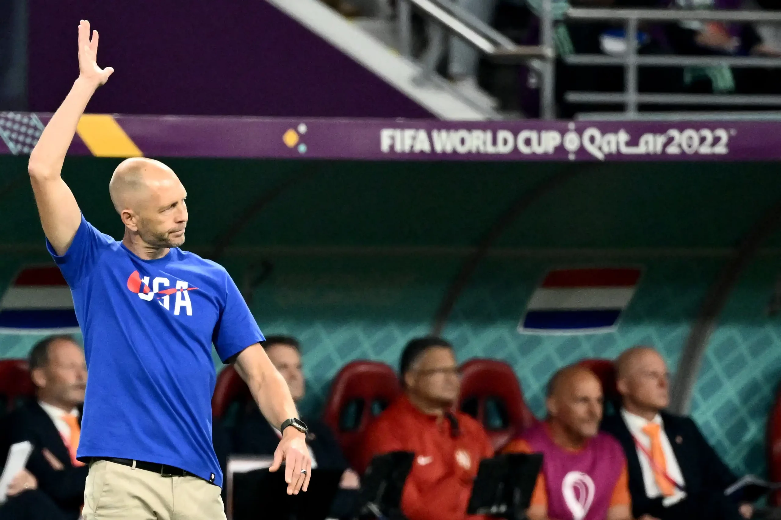 EUA, sin director técnico de futbol por violencia doméstica