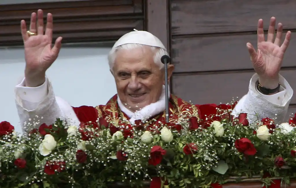 Se revela el motivo que obligó a Benedicto XVI a renunciar al papado