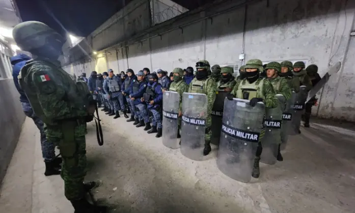 Decomisaron objetos y teléfonos en Ceresos de Pachuca y Tula