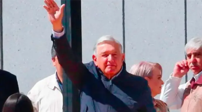 AMLO visitó Pachuca; tuvieron reunión sobre Bancos del Bienestar