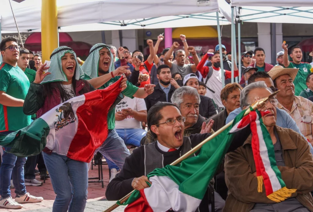 La FIFA multa a México con más de 100,000 dólares por cánticos de aficionados en Catar