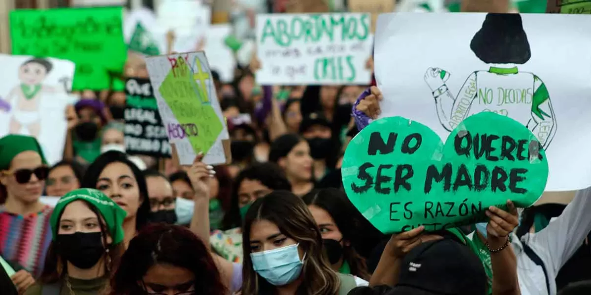 El PT pide a colectivos más presión para aprobar el aborto en Puebla