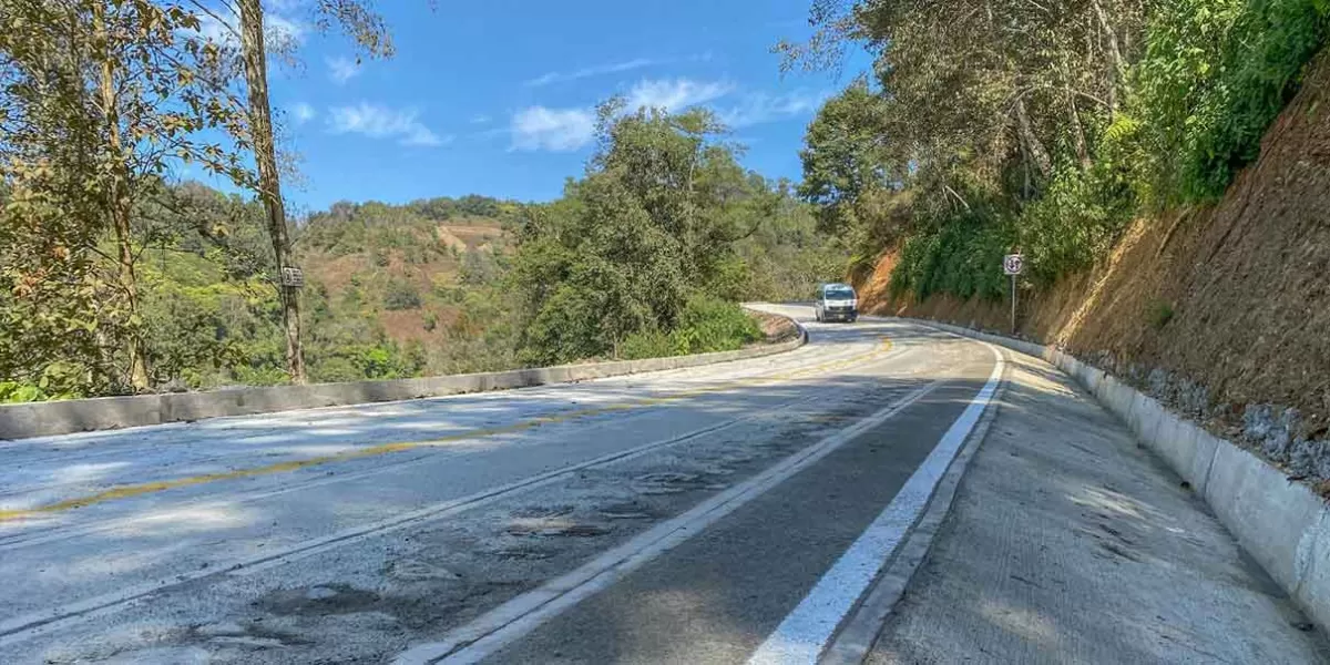 Inauguran en Puebla la primera Carretera Artesanal Cuacuila-Xaltepec, en Huauchinango