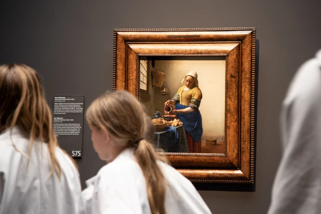 El pintor Johannes Vermeer utilizaba una cámara oscura para pintar sus cuadros