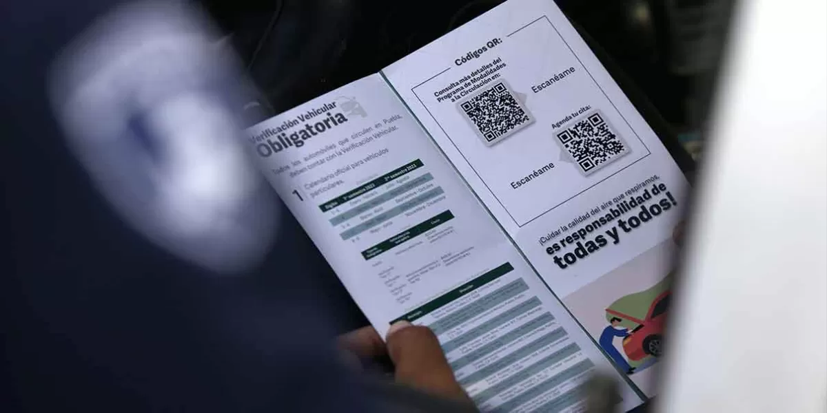 Presentan primera denuncia por venta de hologramas falsos de verificación en Puebla