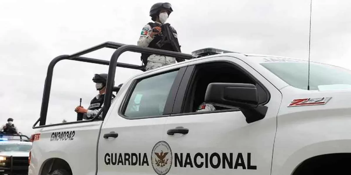 VIDEO. Así se enfrentaron habitantes y Guardia Nacional en Esperanza; hay una lesionada