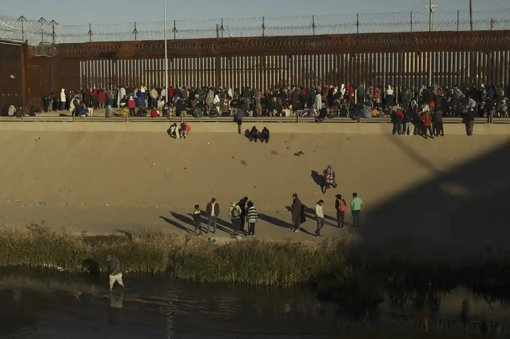 EUA MIGRANTES