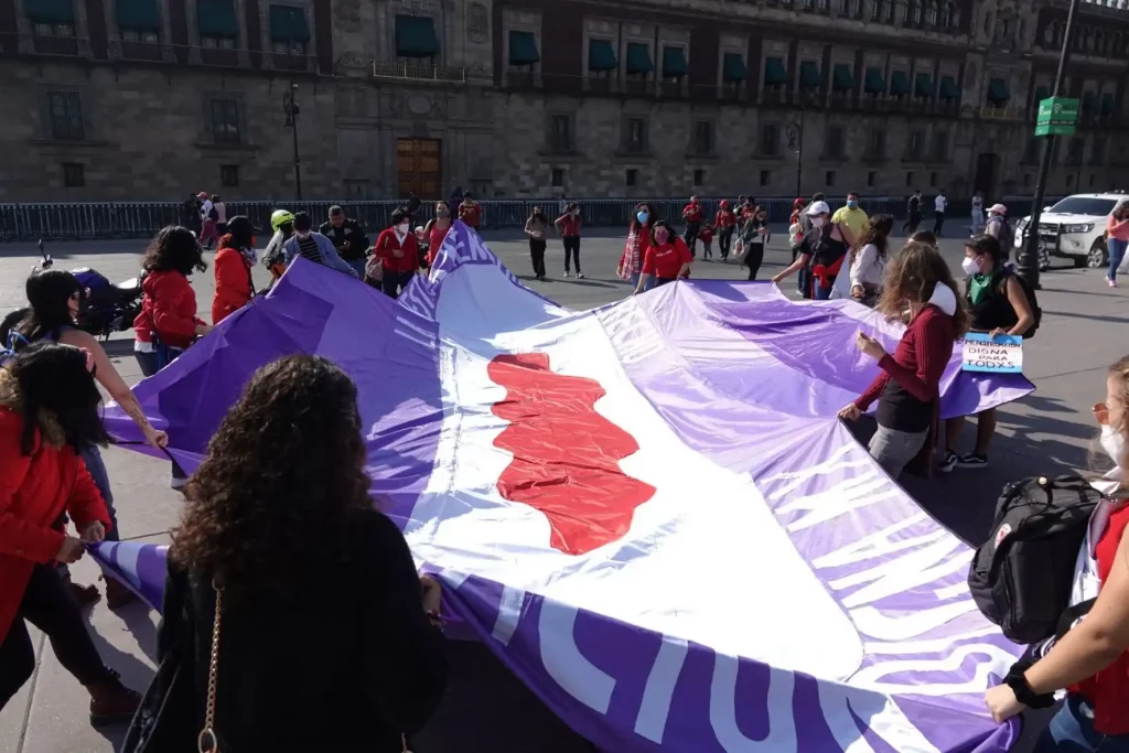 México, en vías de otorgar permisos laborales por menstruación