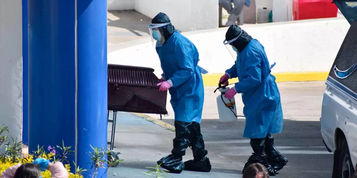 Fin de semana largo deja 5 muertos por Covid en Puebla