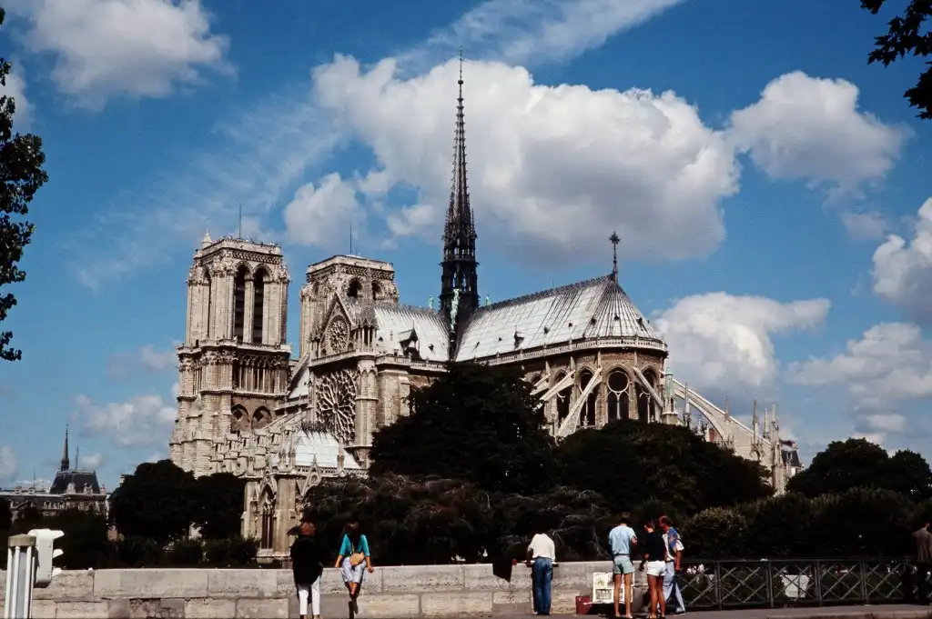 Francia: Notre Dame reabrirá sus puertas a finales de 2024 tras los Juegos Olímpicos