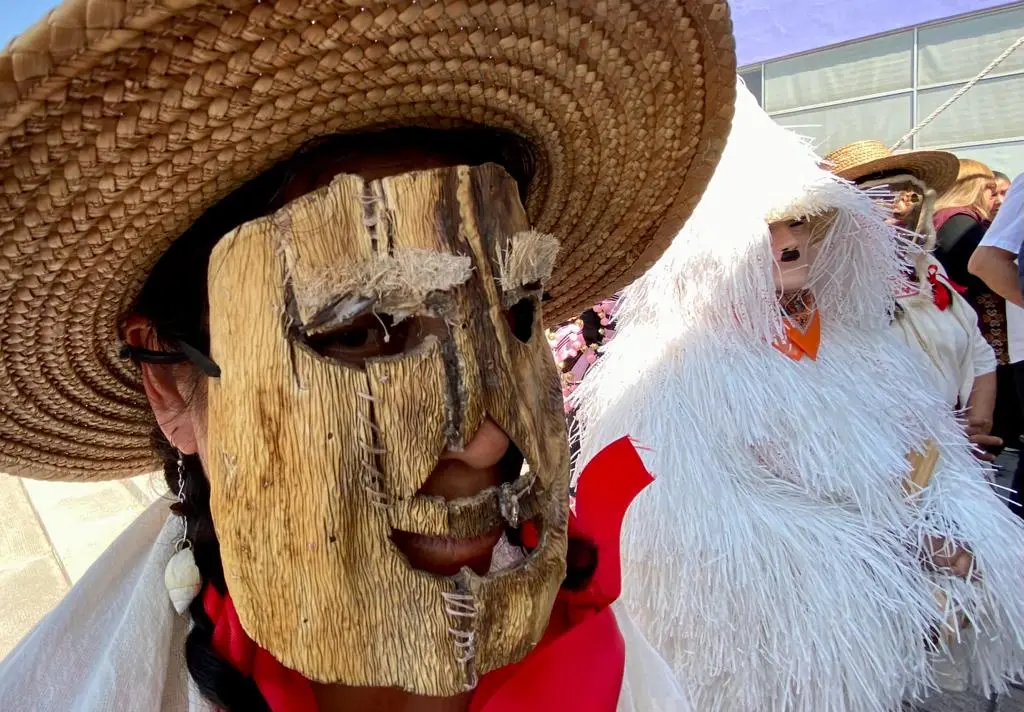 Más de 2 mil personas y 40 comparsas participarán en desfile de carnavales en Pachuca