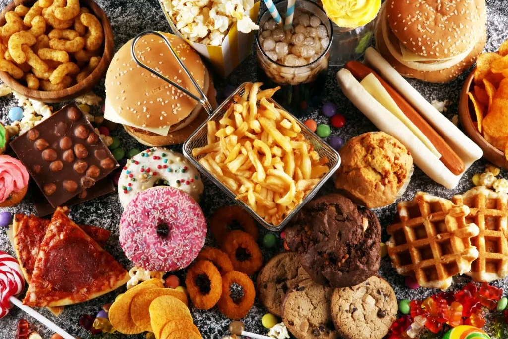 Los alimentos ultraprocesados contribuyen a tener cáncer: estudio