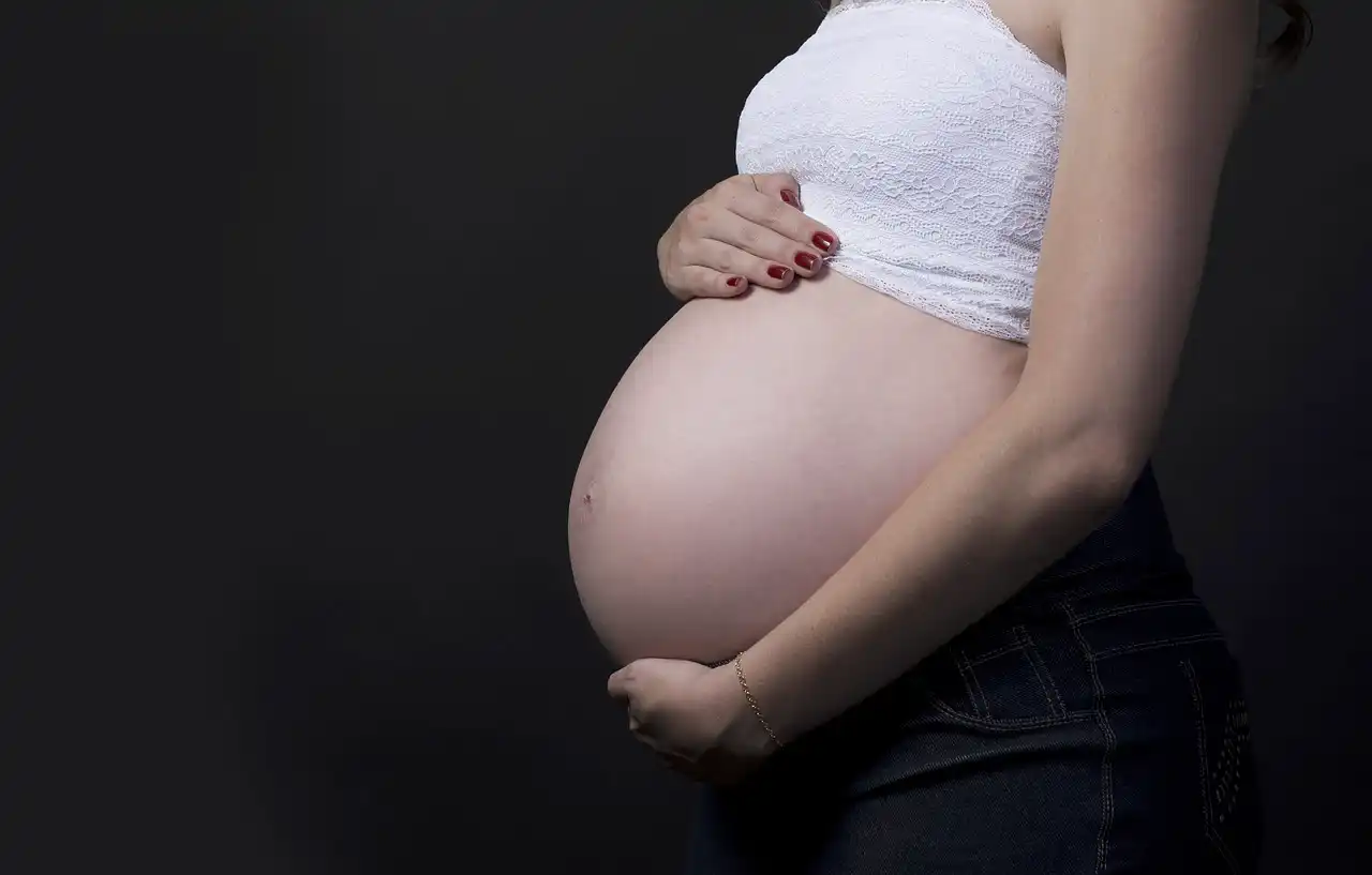 mujer embarazo parto muerte