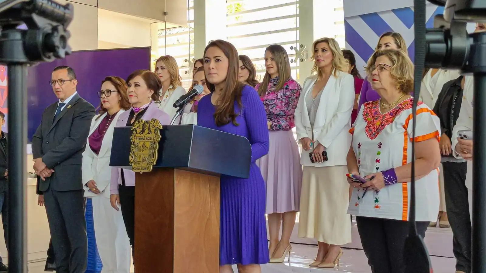 Llama Tere Jiménez a mujeres a realizar marcha bajo el respeto a la ley