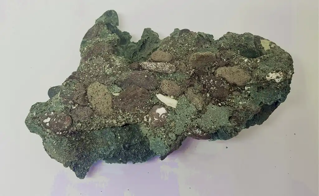rocas de plástico